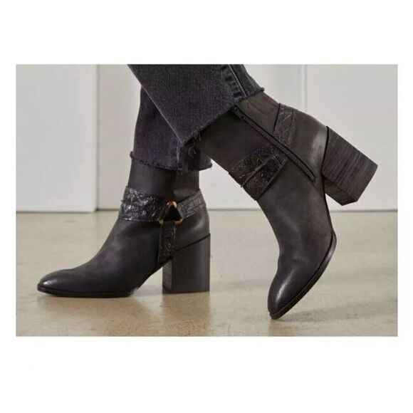 New VIONIC “CARNELIA” BLACK LEATHER  ANKLE BOOTS/BOOTIES SIZE 8 - Picture 1 of 6